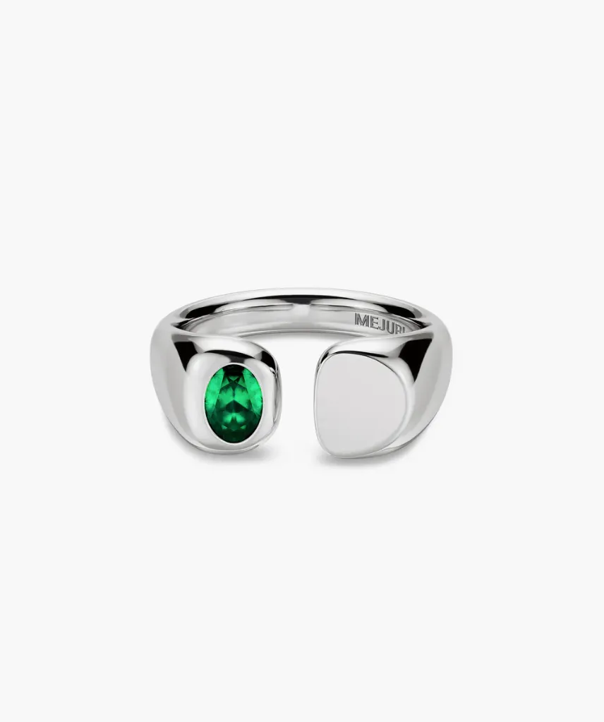Nhẫn bạc đính đá xanh oval